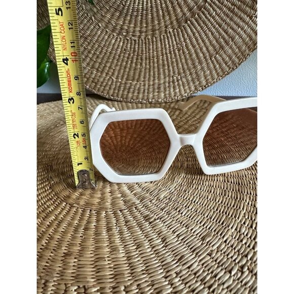 Large fun Hexagon tan sunglasses - Picture 3 of 9